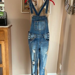 FB Sister Distressed Skinny Leg Bib Overalls Stretch Denim Adjustable Straps XS